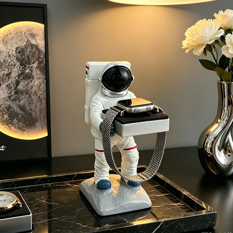 Creative Astronaut Resin Watch - огляд і ціна Desk Setup Home Office