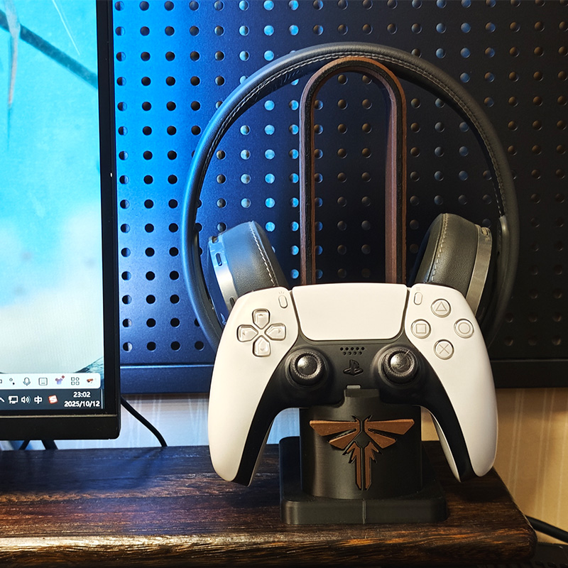 Handle Earphone Stand Zelda An - огляд і ціна Zelda Desk Setup
